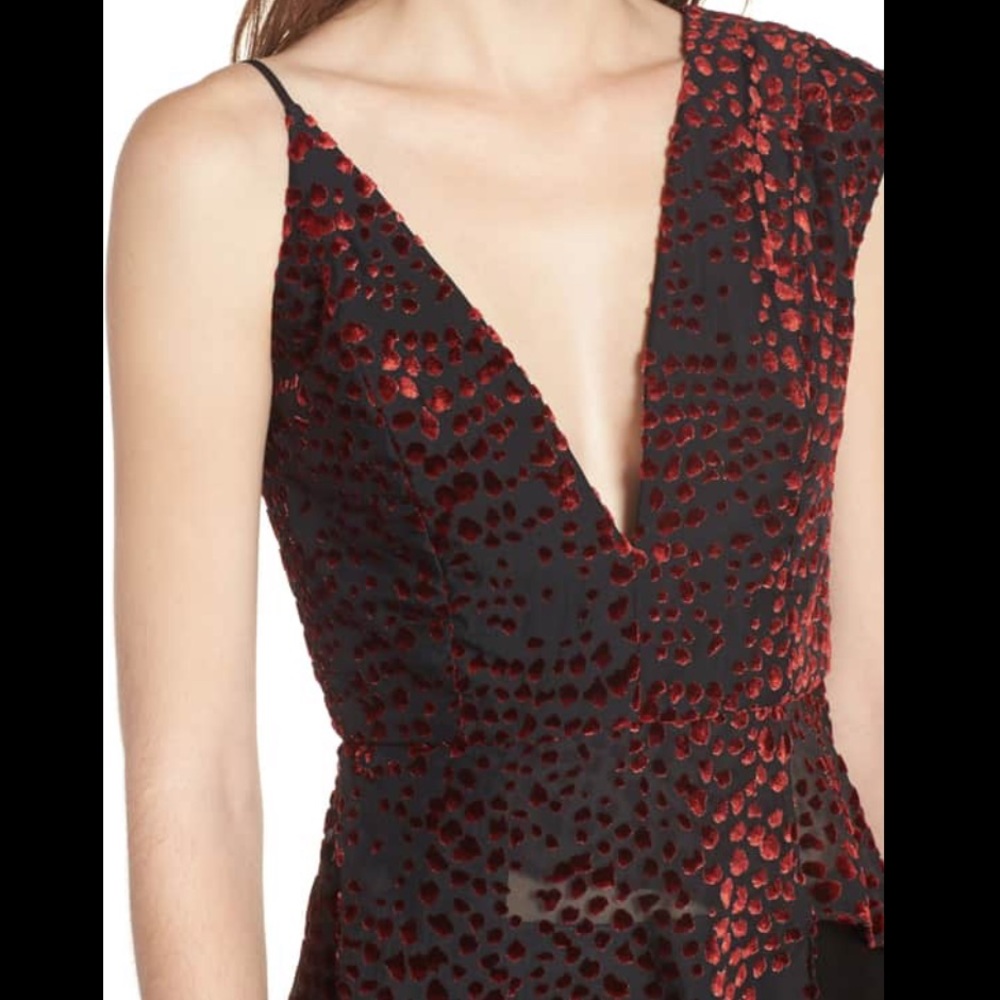 Maddox Asymmetrical Top S